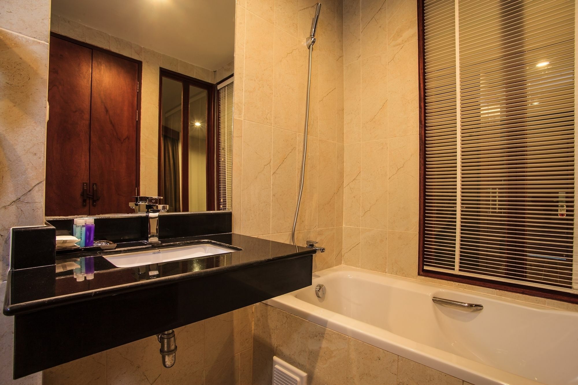 Patong Paksaa Boutique Hotel מראה חיצוני תמונה